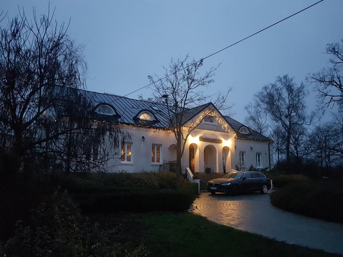 Dwor Na Wichrowym Wzgorzu Panzió Przybysławice Kültér fotó